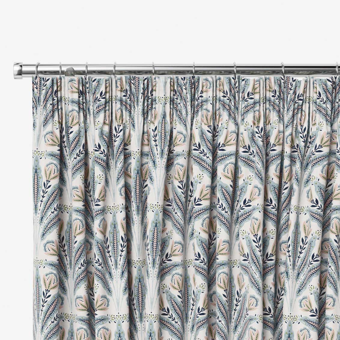 Pencil Pleat heading image