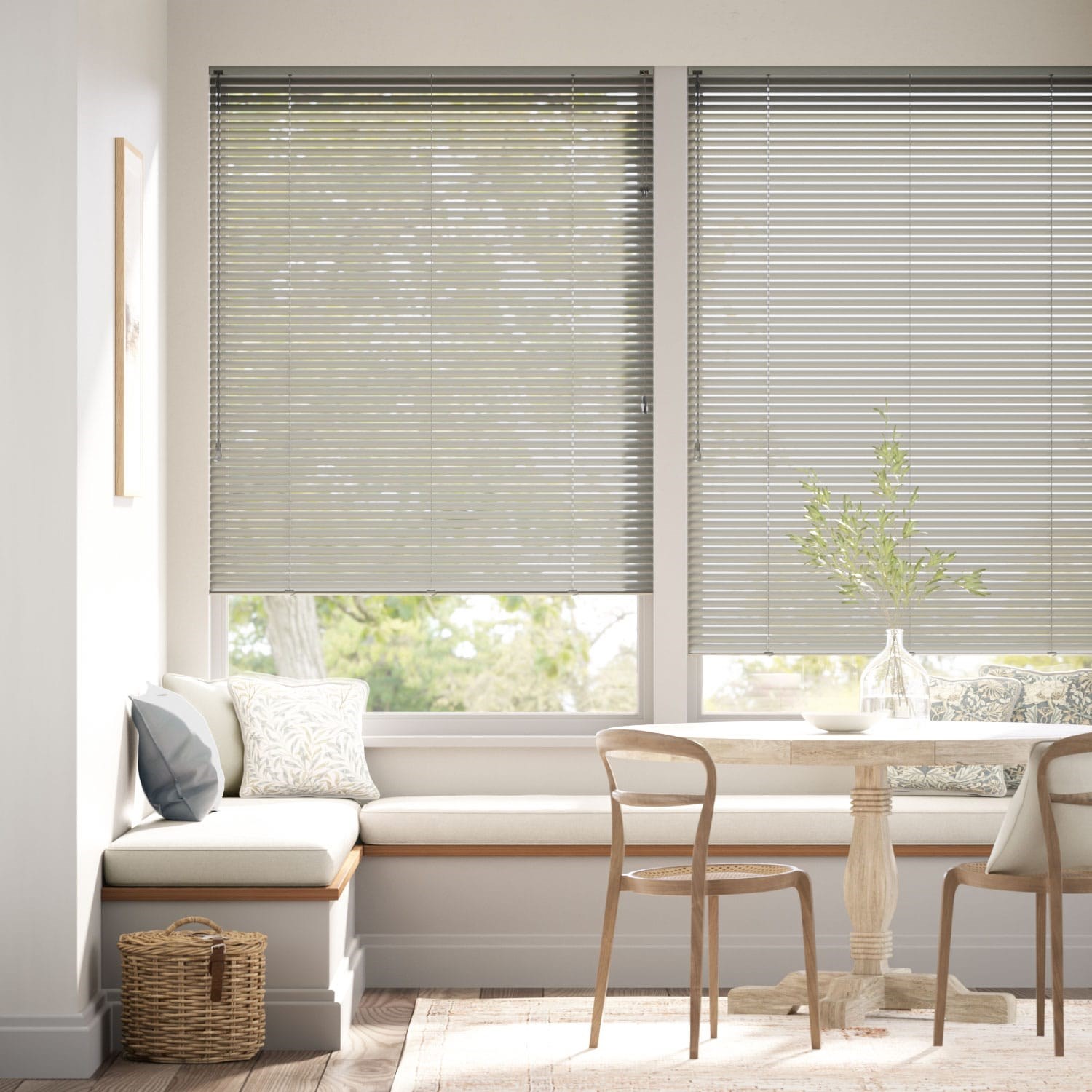 Atelier Pearl Graphite Venetian Blind